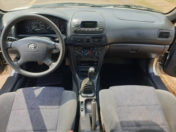 2002 Toyota Corolla 111 Climatisation à vendre à Yaoundé Cameroun
