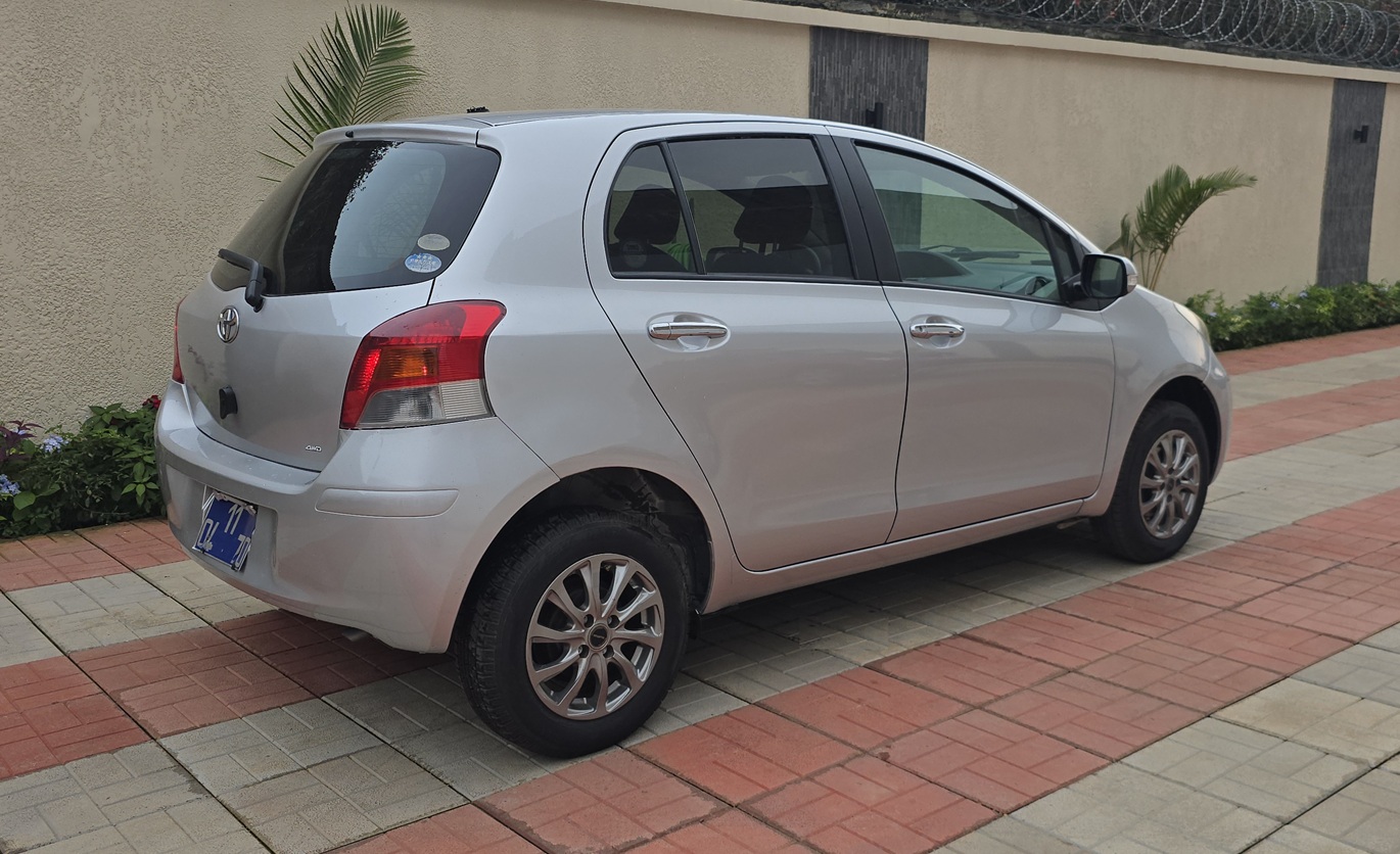 Acheter 4WD 2009 Toyota Yaris Automatique ,Yaoundé ,Cameroun