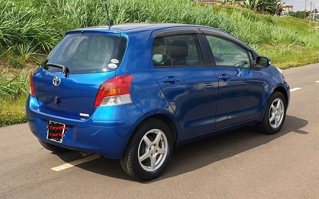 2009 Toyota Yaris Automatique  à vendre à Yaoundé Cameroun