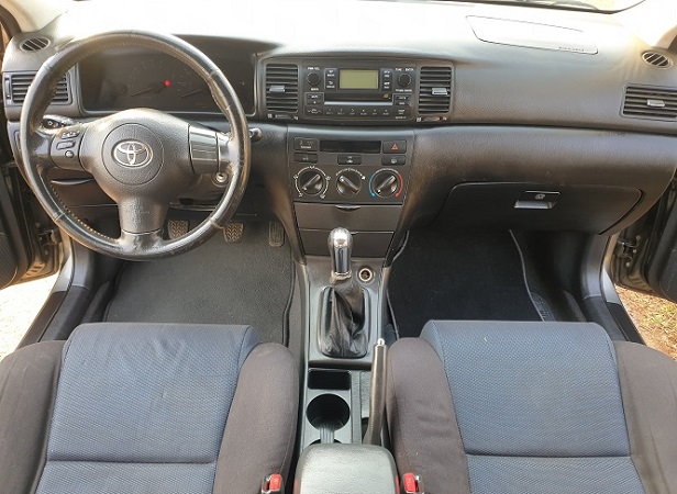 2007 Sport Toyota Corolla 115 à vendre à Yaoundé Cameroun