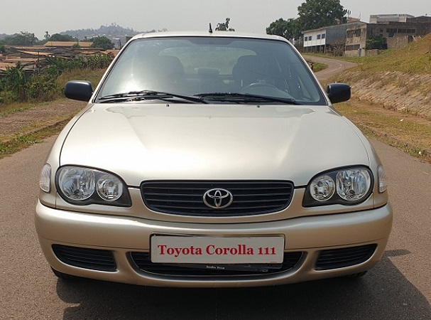 2002 Toyota Corolla 111 Climatisation à vendre à Yaoundé Cameroun