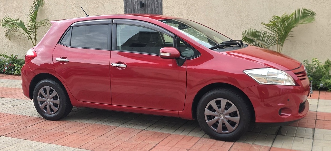 Acheter 4WD 2011 Toyota Auris Automatique ,Yaoundé ,Cameroun