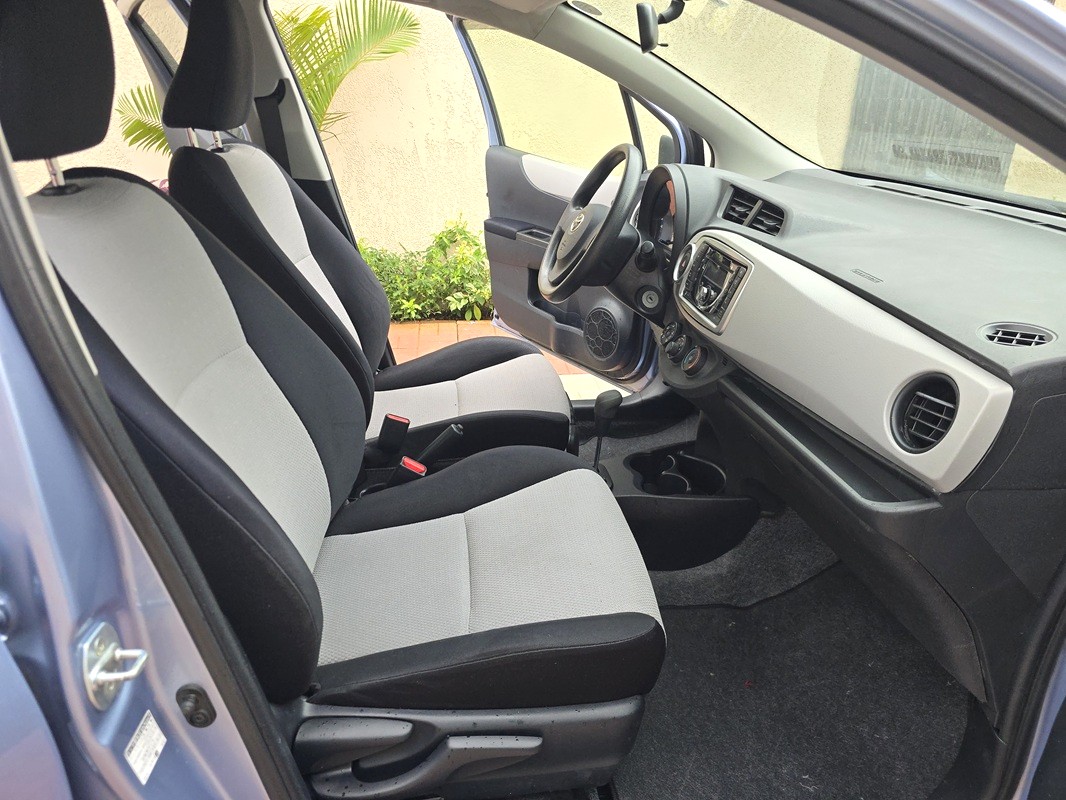 Acheter 2013 Toyota Yaris Automatique ,Yaoundé ,Cameroun