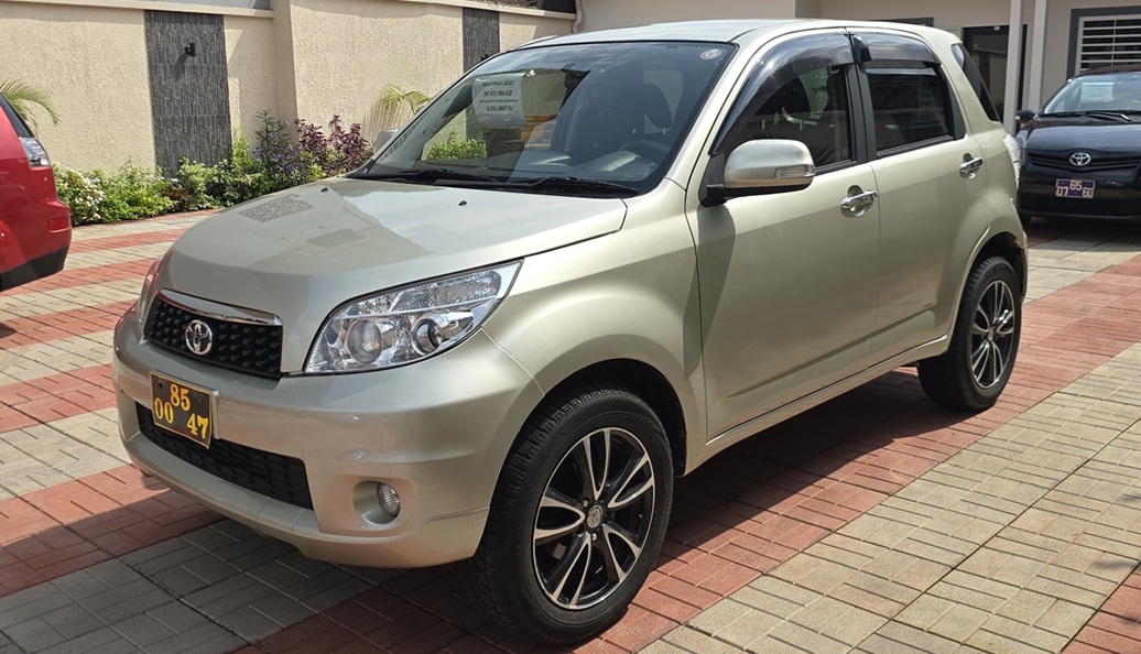 Acheter 4WD 2015 Toyota Rush Automatique ,Yaoundé ,Cameroun