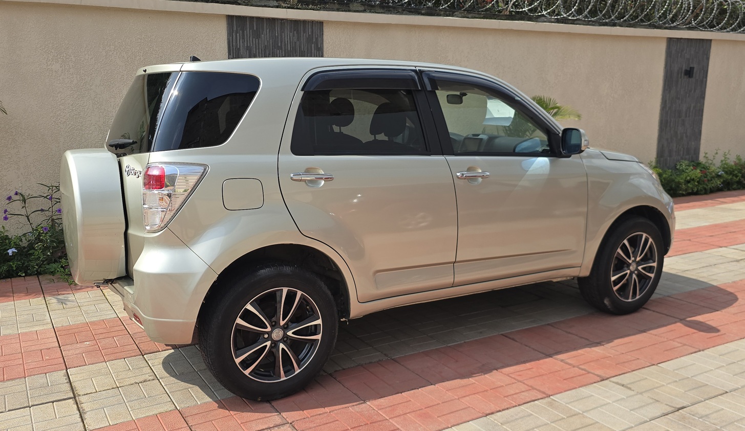 Acheter 4WD 2015 Toyota Rush Automatique ,Yaoundé ,Cameroun
