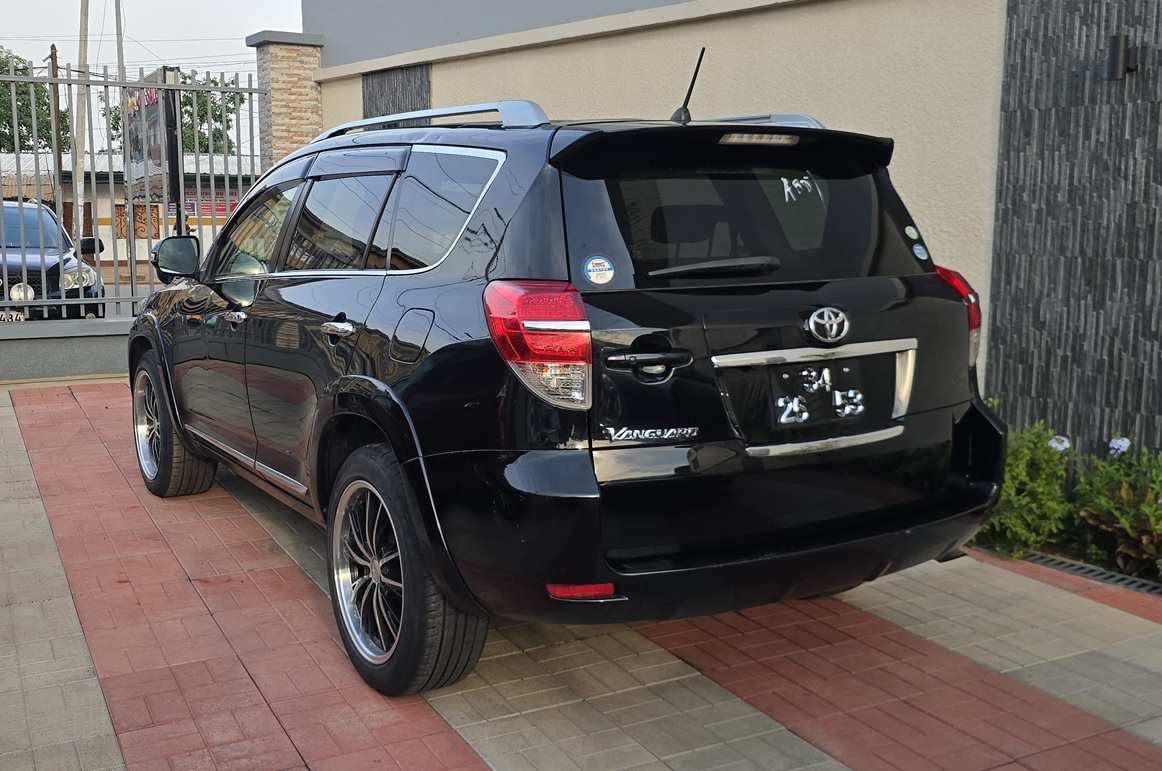 Acheter 4WD 2011 Toyota VANGUARD Automatique ,Yaoundé ,Cameroun
