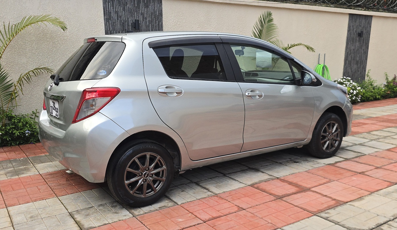 Acheter 4WD 2012 Toyota Yaris Automatique ,Yaoundé ,Cameroun