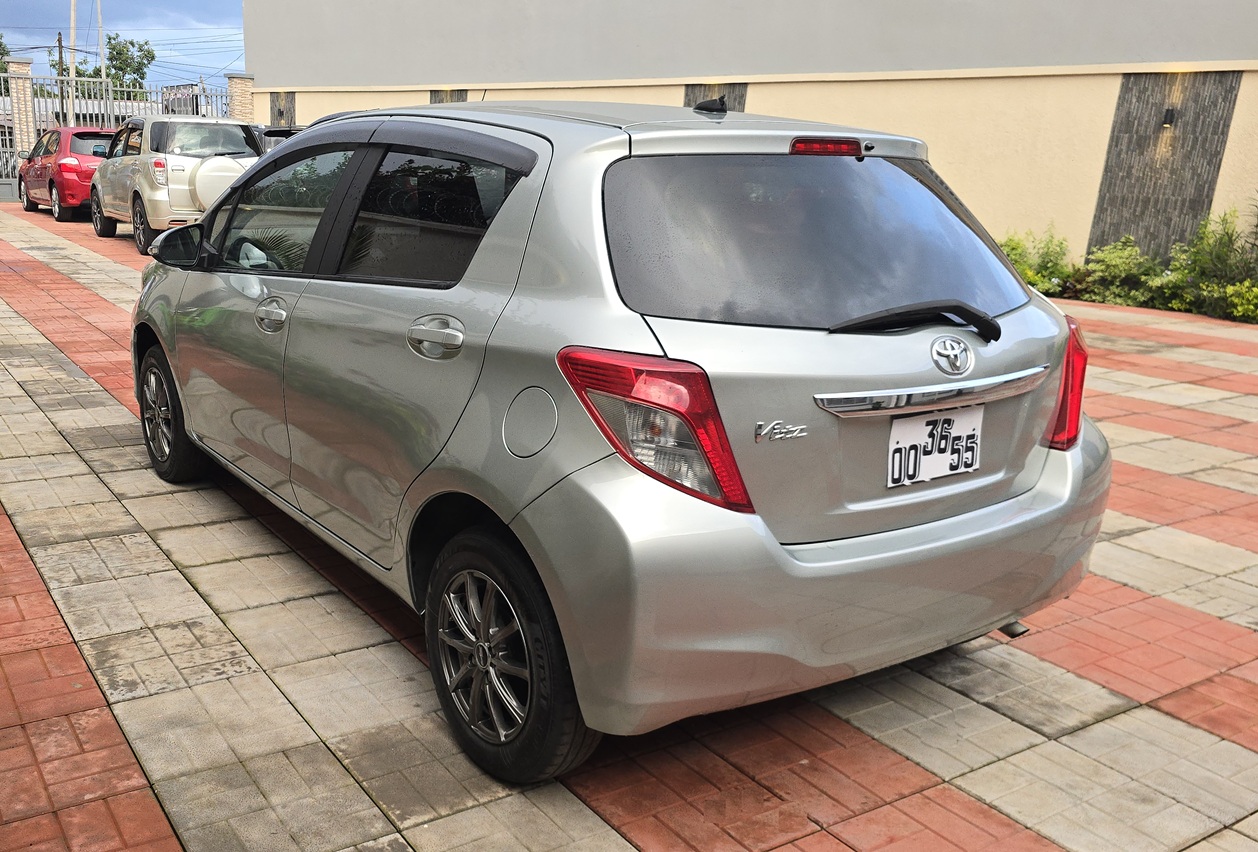 Acheter 4WD 2012 Toyota Yaris Automatique ,Yaoundé ,Cameroun
