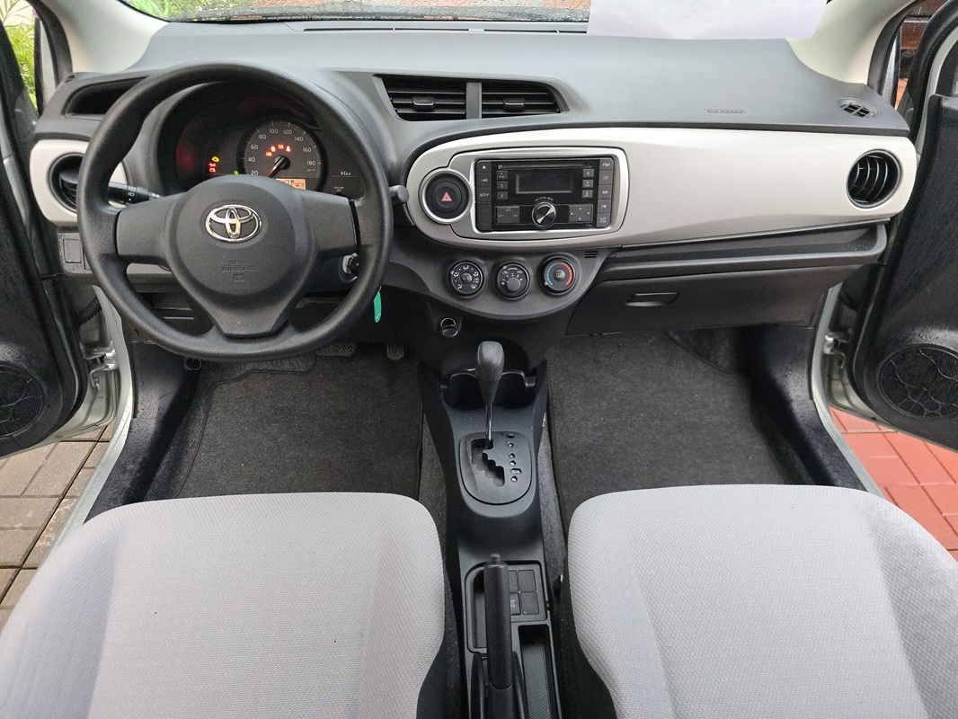 Acheter 4WD 2012 Toyota Yaris Automatique ,Yaoundé ,Cameroun
