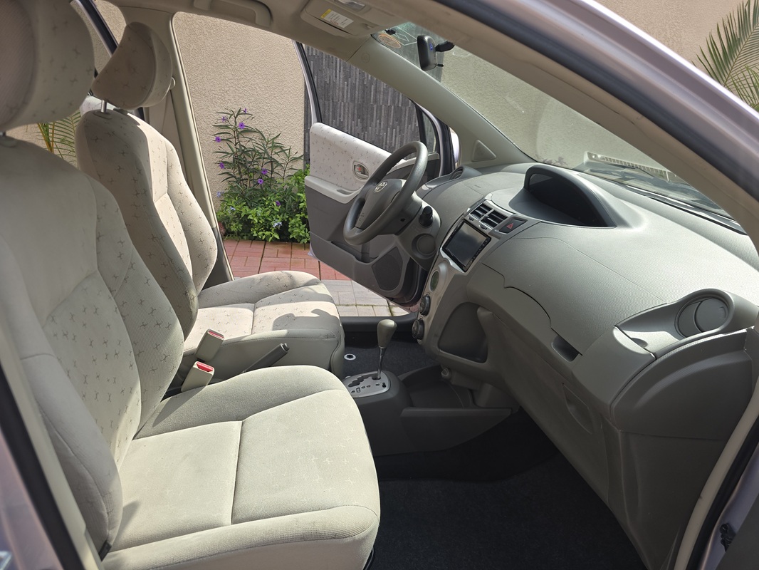 Acheter 2010 Toyota Yaris Automatique ,Yaoundé ,Cameroun