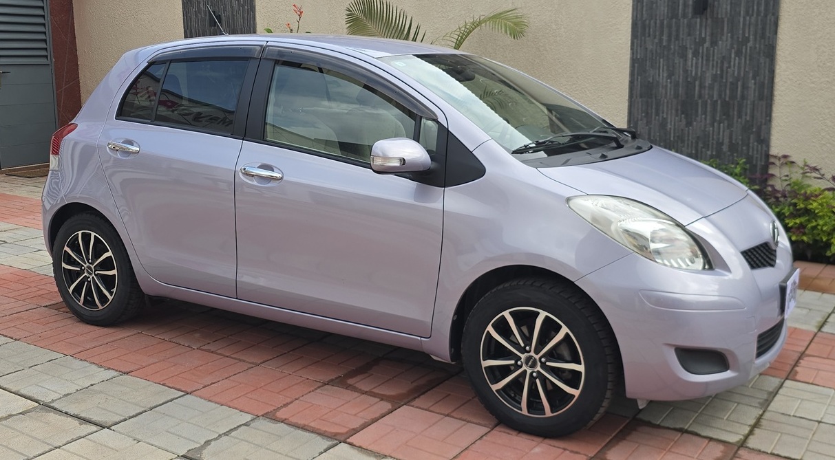 Acheter 2010 Toyota Yaris Automatique ,Yaoundé ,Cameroun
