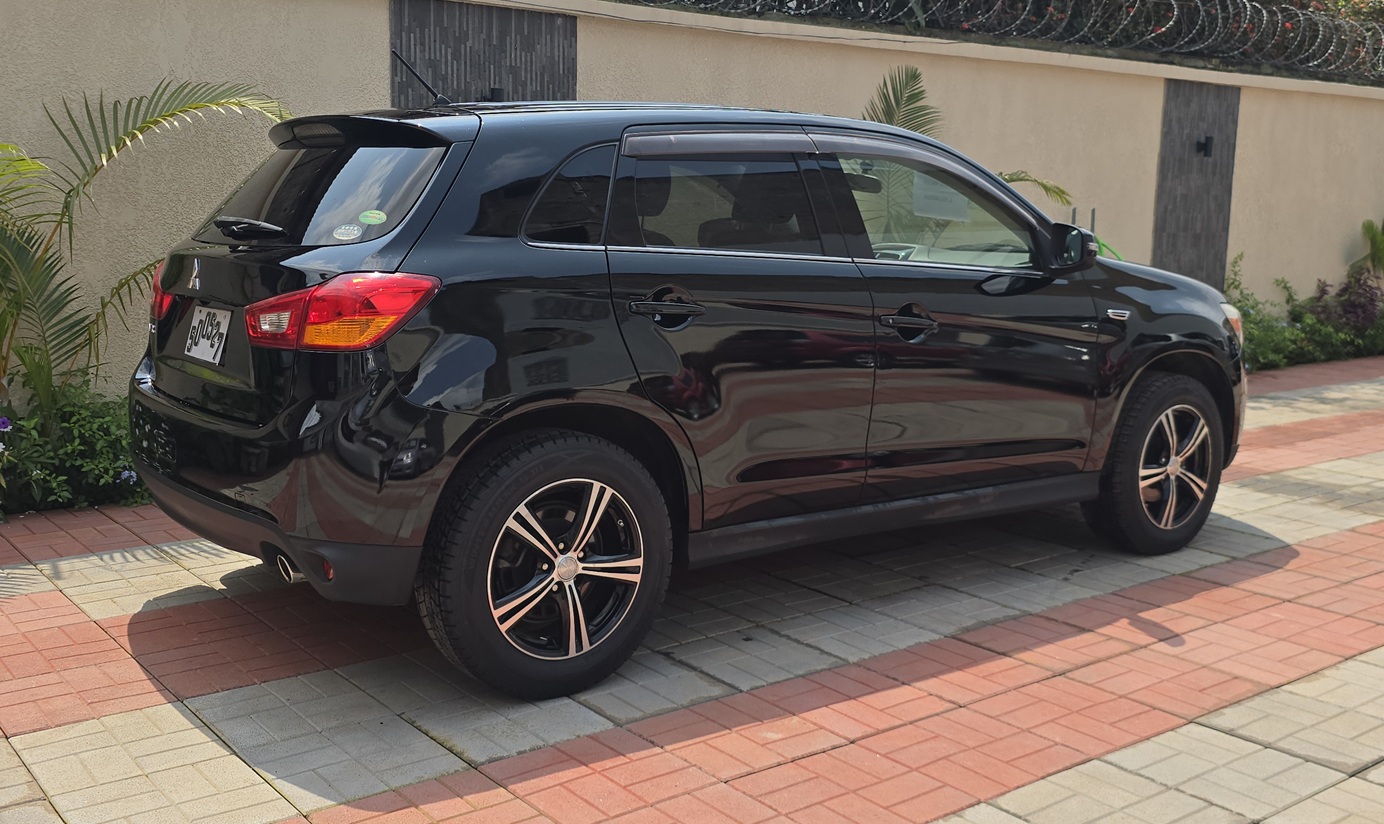 Acheter 4WD 2016 Mitsubishi RVR Automatique ,Yaoundé ,Cameroun