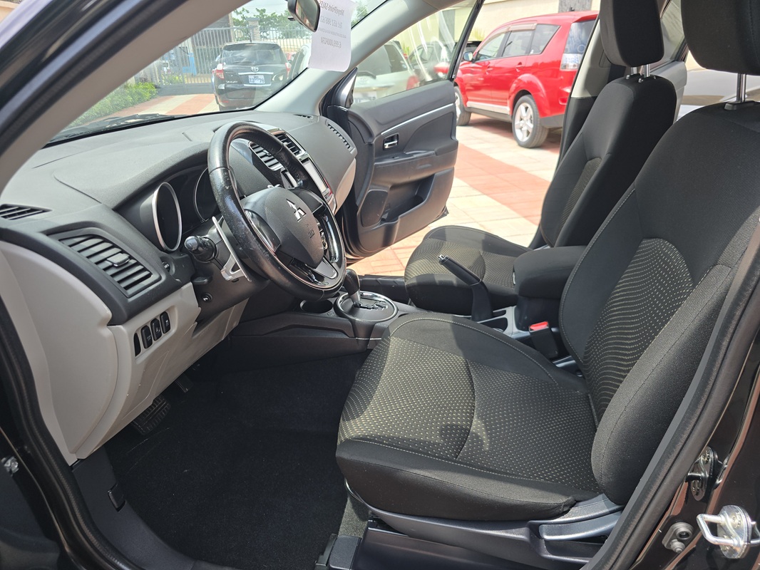 Acheter 4WD 2016 Mitsubishi RVR Automatique ,Yaoundé ,Cameroun
