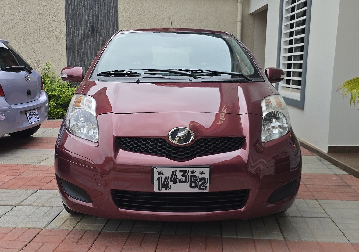 Acheter 2010 Toyota Yaris Automatique ,Yaoundé ,Cameroun