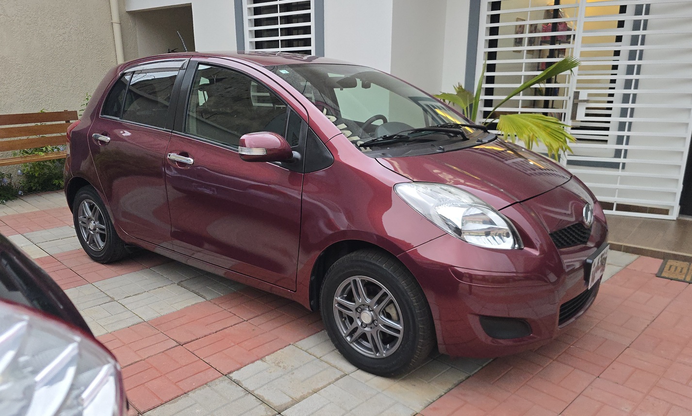Acheter 2010 Toyota Yaris Automatique ,Yaoundé ,Cameroun