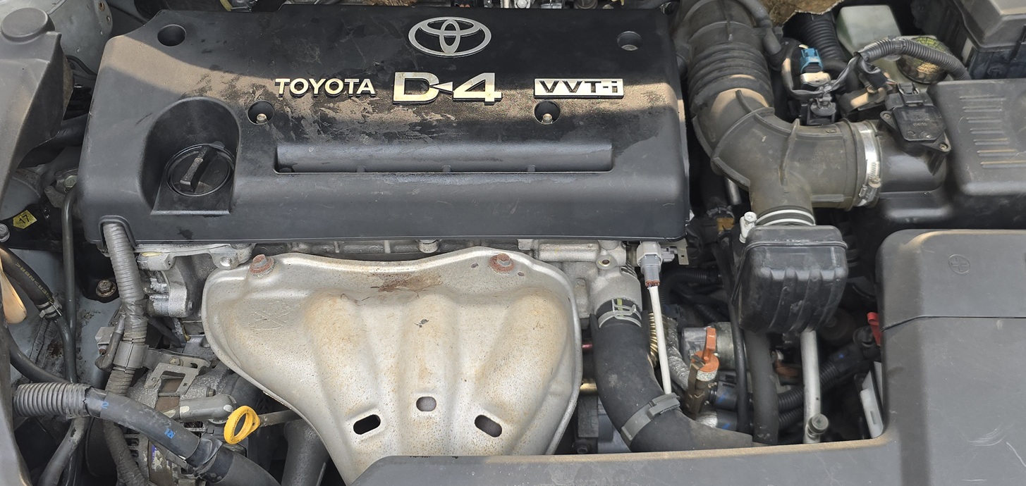 Acheter 4WD 2005 Toyota Avensis Automatique ,Yaoundé ,Cameroun