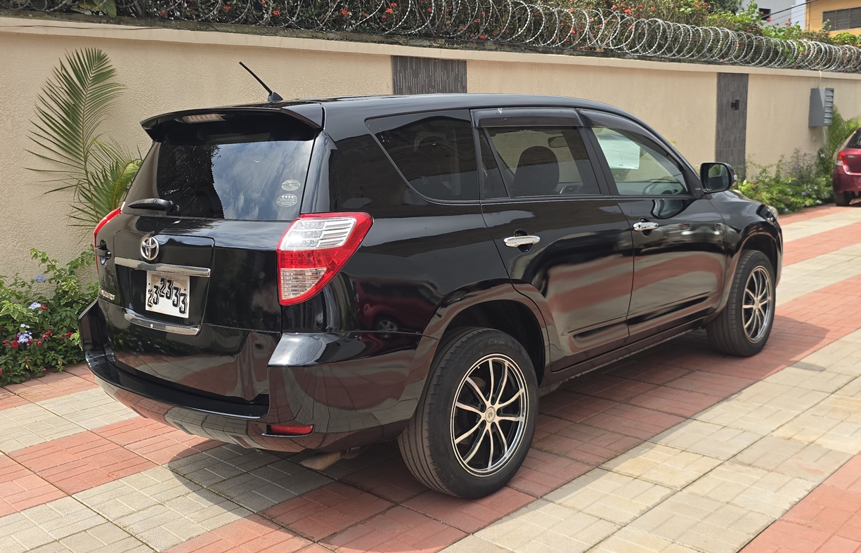 Acheter 4WD 2010 Toyota VANGUARD Automatique ,Yaoundé ,Cameroun