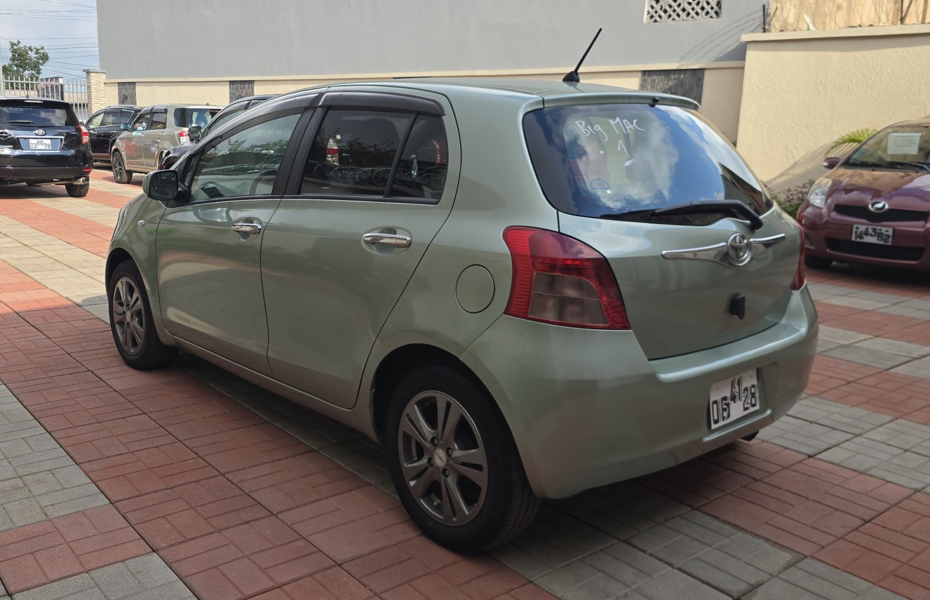 Acheter 2008 Toyota Yaris Automatique ,Yaoundé ,Cameroun