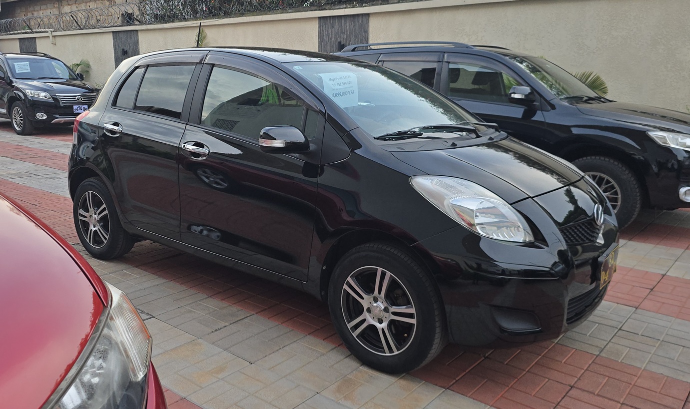 Acheter 4WD 4x4 2010 Toyota Yaris Automatique ,Yaoundé ,Cameroun