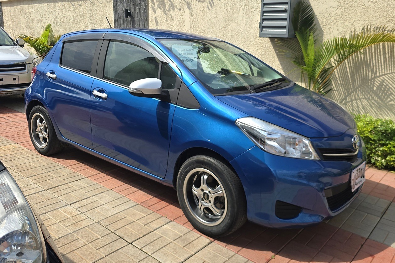 Acheter 2012 Toyota Yaris Automatique ,Yaoundé ,Cameroun