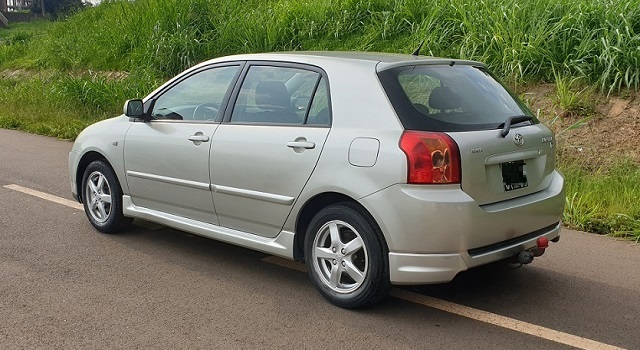 2007 Toyota Corolla 115 à vendre à Yaoundé Cameroun