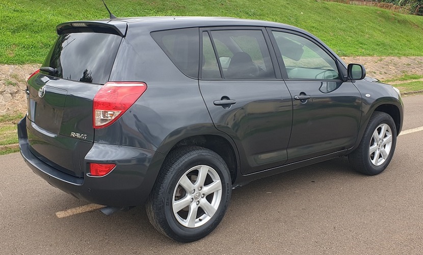2009 Toyota RAV4 avec 4WD  à vendre à Yaoundé Cameroun